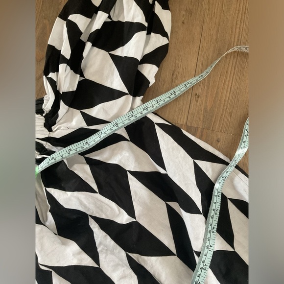 Patricia Nama dress geometric pattern designer black white mini babydoll - Picture 12 of 12